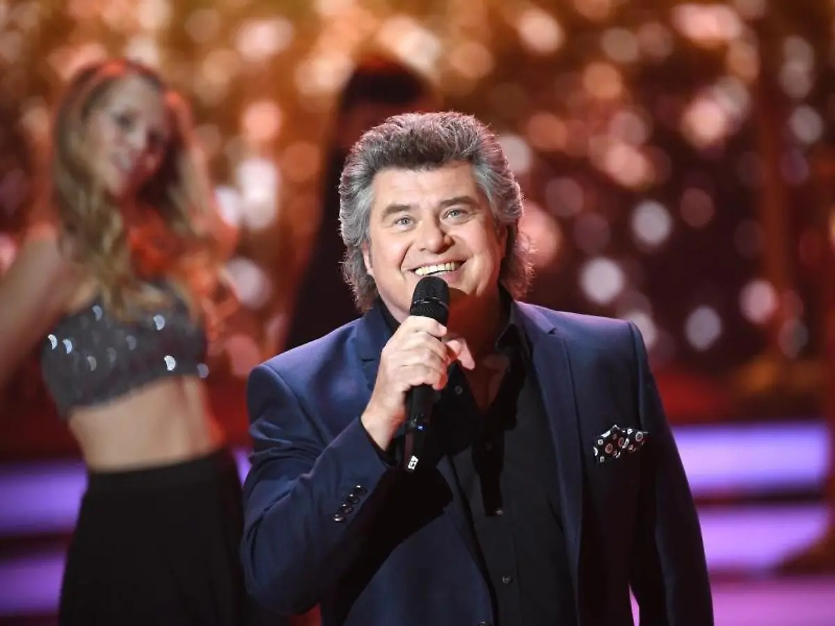 Der-Saenger-Andy-Borg-singt-bei-der-ZDF-Show-Willkommen-bei-Carmen-Nebel