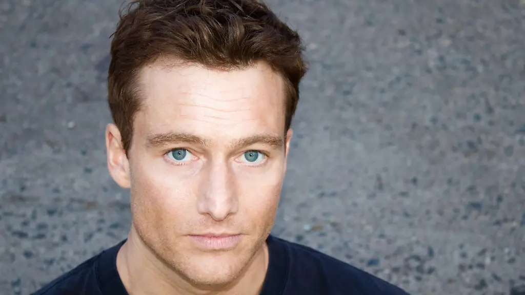 Alexander-Fehling-by-Marla-Respondek