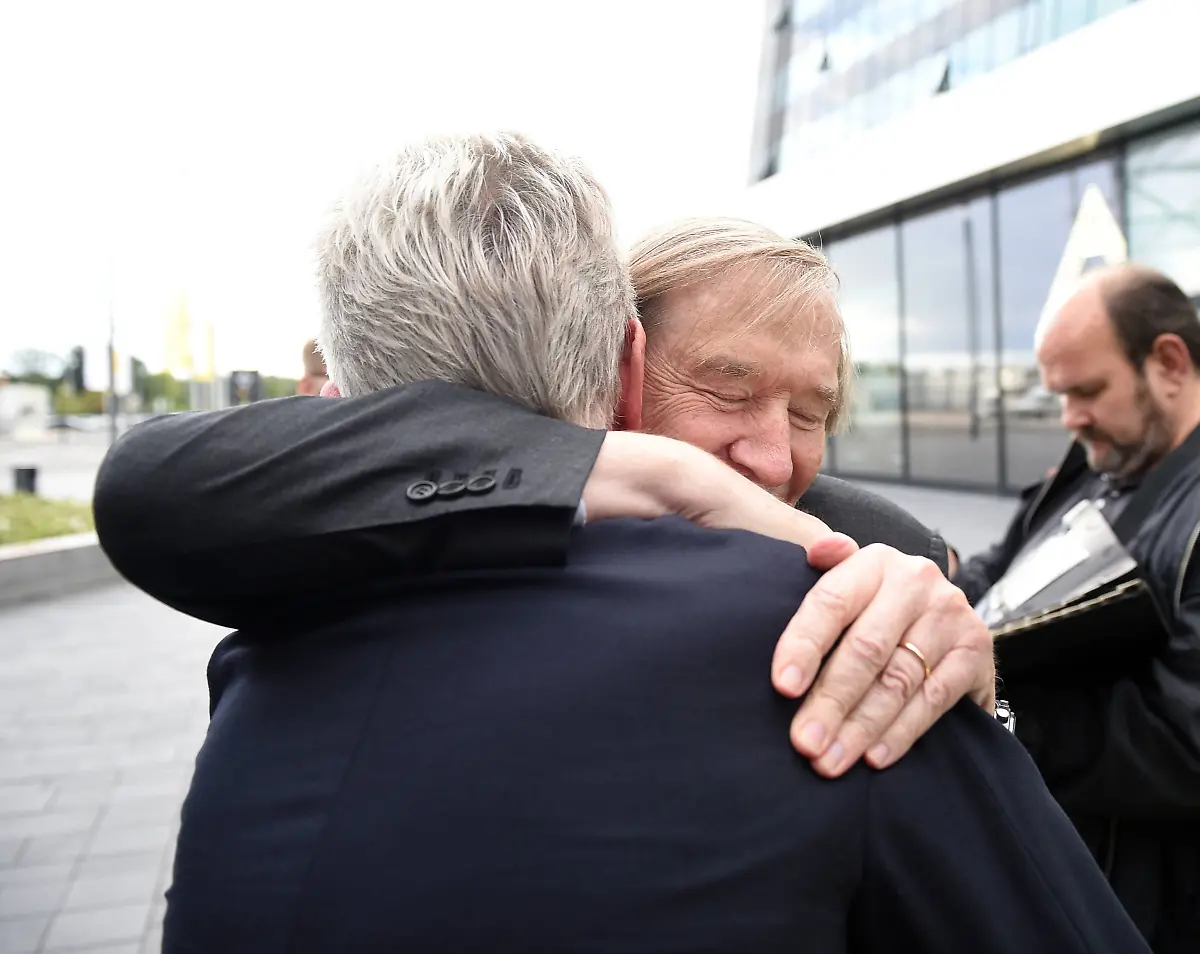 c32b89ea2dcedd78b73ad85149fb3ee3