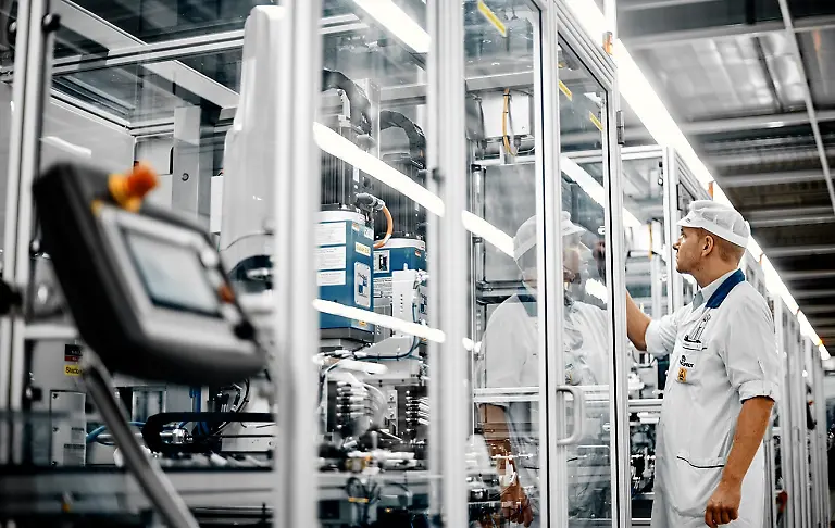 Marquardt-Produktion-Montage-Schluessel-03