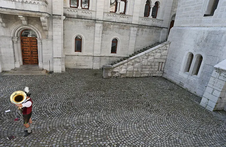 d124b54b7ec3aa4d734288cc050f9217