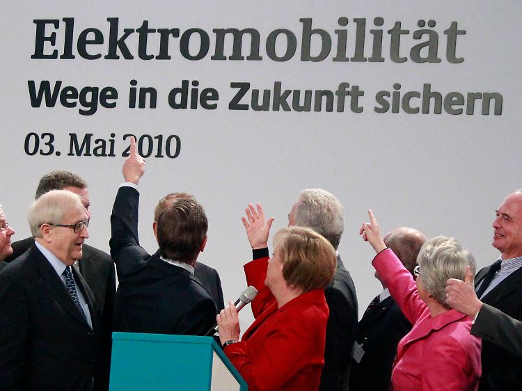 Rückblick ins Jahr 2010: "Wer in der Politik nicht weiter weiß, der gründet einen Arbeitskreis", lautet ein beliebter Merksatz der deutschen Politik.