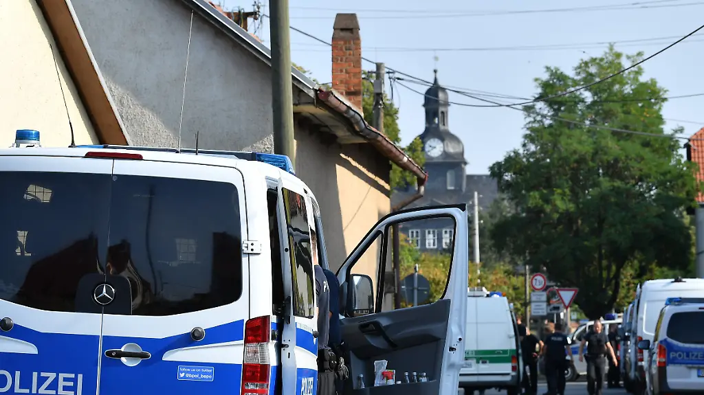 225050f9a16428949baa91c424a1eb25