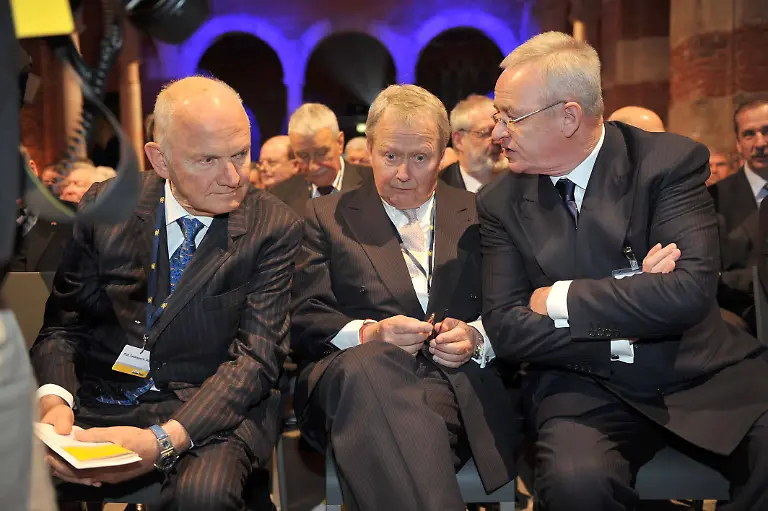 Ferdinand-Piech-und-Ferdinand-Porsche-Martin-Winterkorn-2012