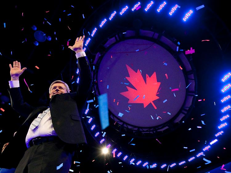Harper lässt sich feiern.
