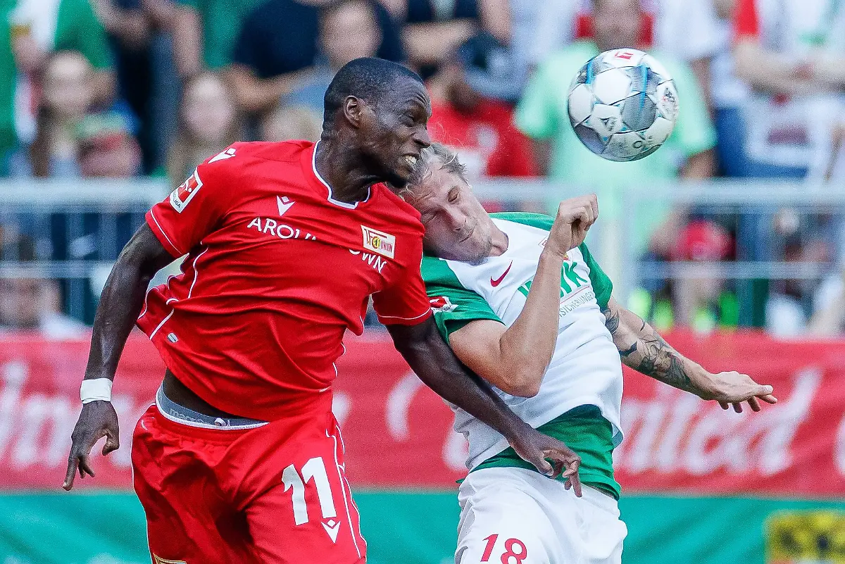 8cf15561bc6b0c9d14463fa3f6bdf727