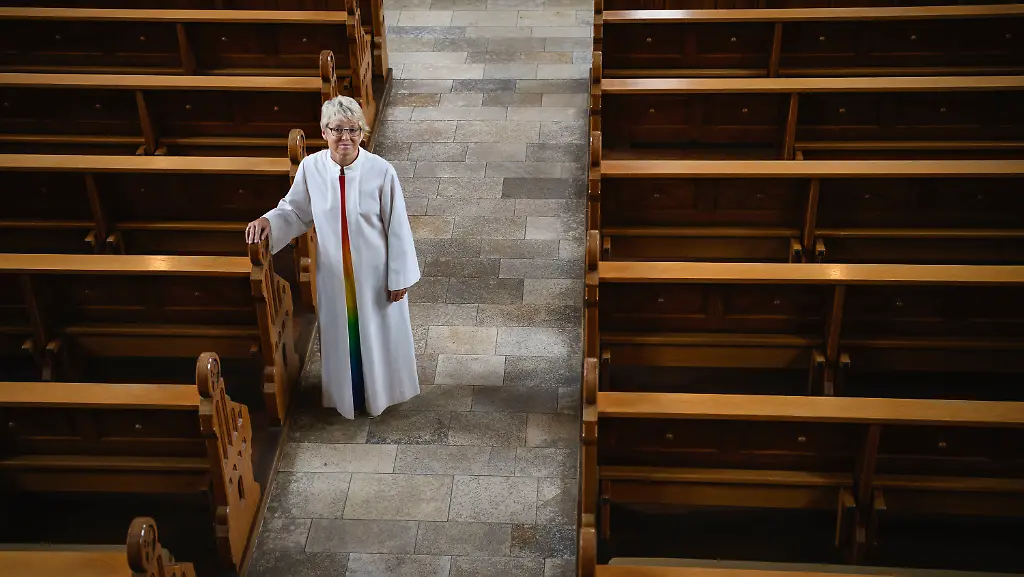 6c9a2a14919f0d1915671b31be720716