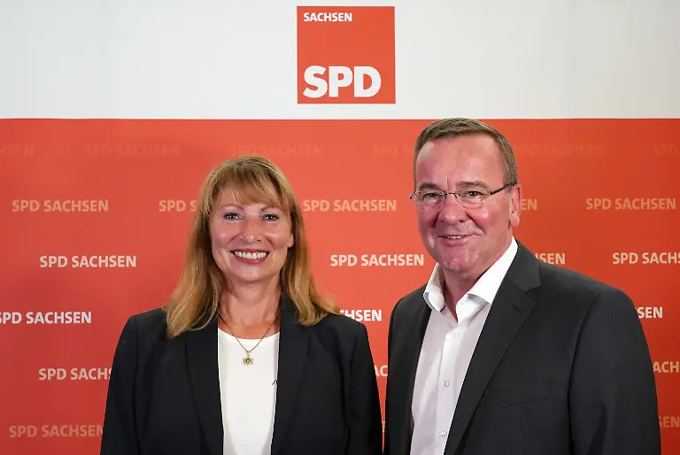 d90218ef48335406818e1bd03e271a4c