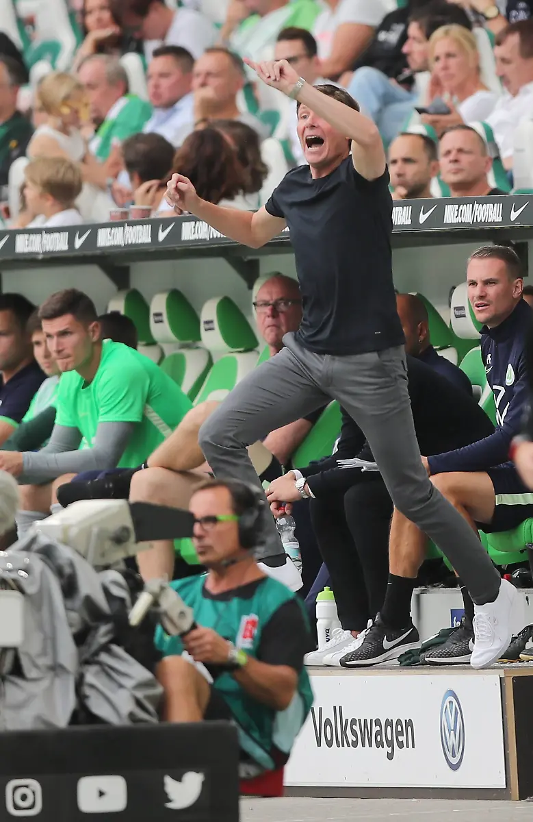 8cb68fa5a433978a0092e89ff1061ba1