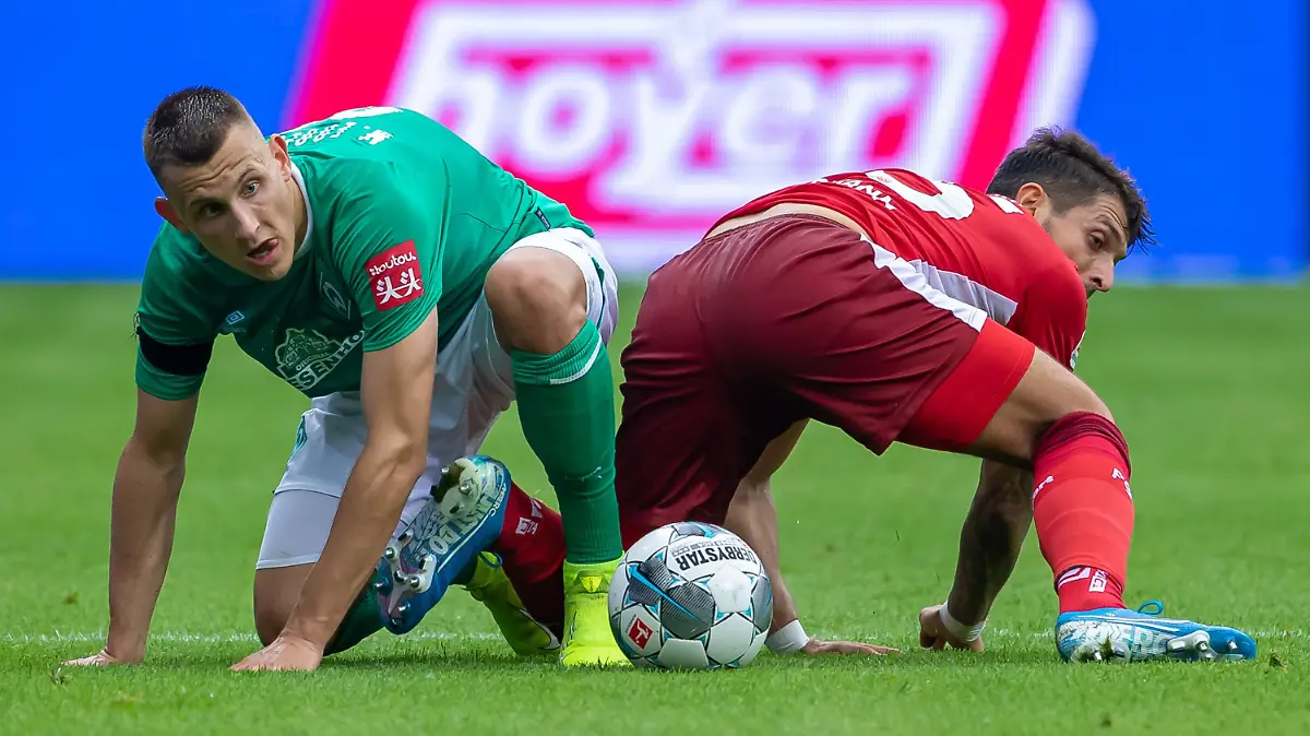 68c3e95cb8d9a7d8cd36aa3ef45b1e4c