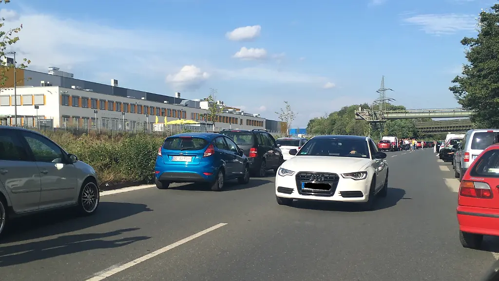 190808-VU-eingeklemmt-BrackelerStr2