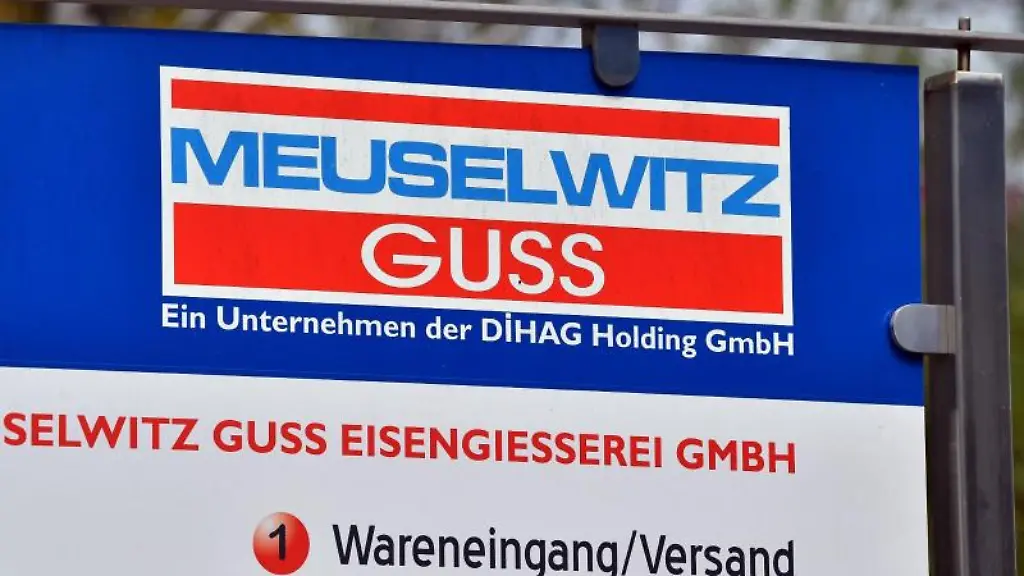 Der-Firmenname-am-Eingang-zur-Meuselwitz-Guss-Eisengiesserei-GmbH