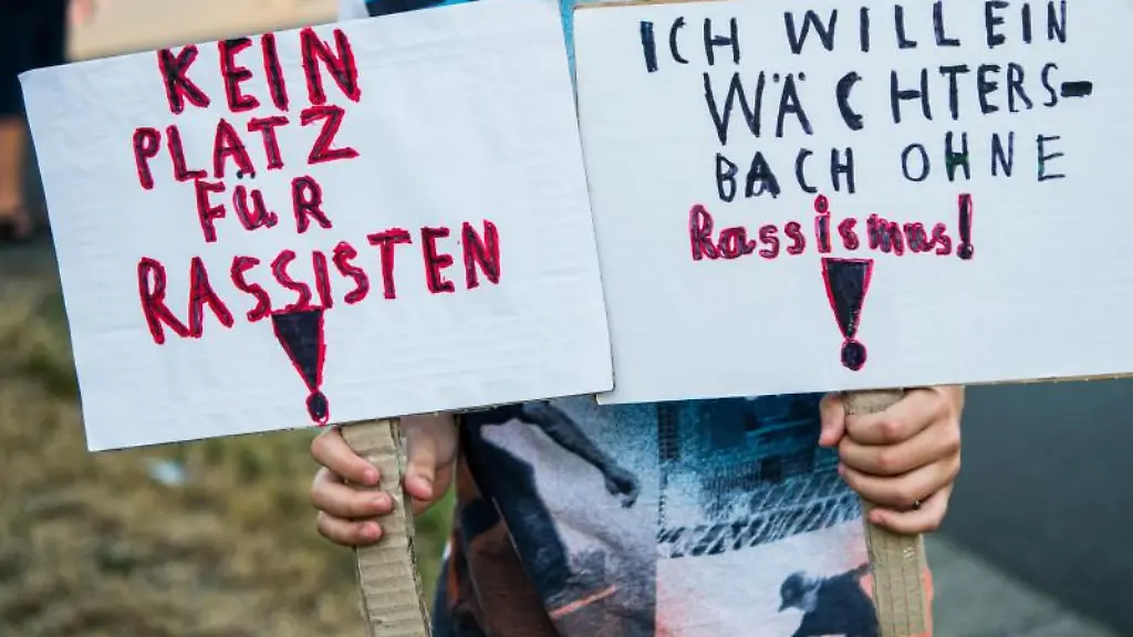 EineDemonstration-gegen-Rassismus-in-Waechtersbach