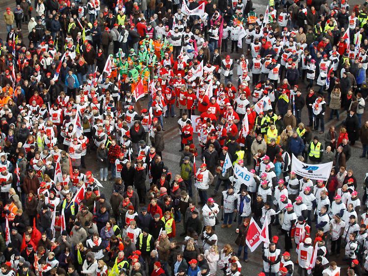 Großer Verdi-Streik in Dortmund: 2010 war insgesamt ein vergleichsweise friedliches Jahr.