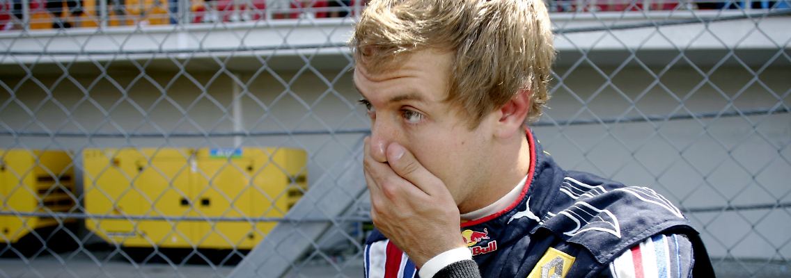 Sebastian Vettel unterlief im zweiten Rennen in Folge ein schwerer Fahrfehler.