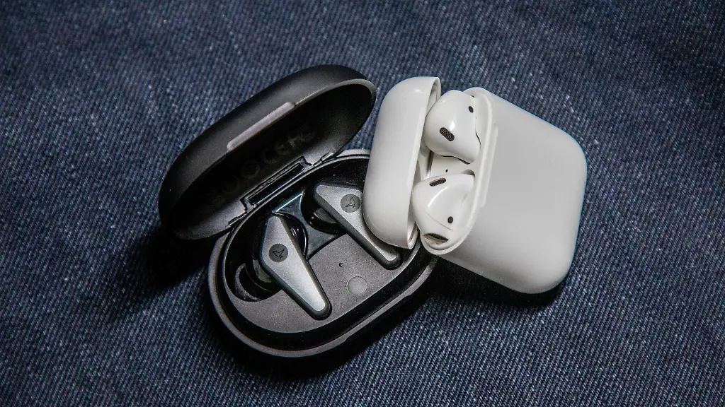 Libratone-Track-Air-Plus-Air-PodsTest-01