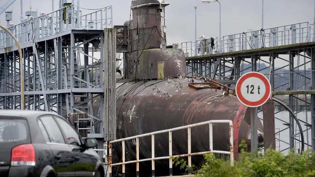 d553fda4ff52bbaaf4bebbcff9cb1f85