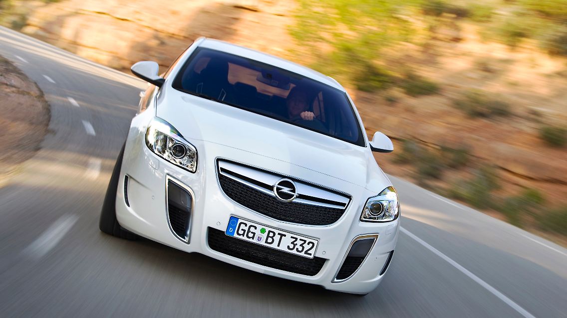 Opel hat beim Insignia die Temposperre gelöst.