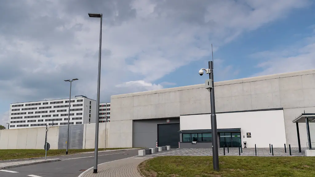 1aad33394d9d6a07c1665221035d7c11