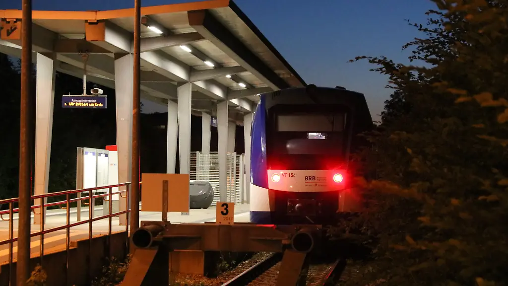 9042bcc27b7dbf54a26326c92518962e