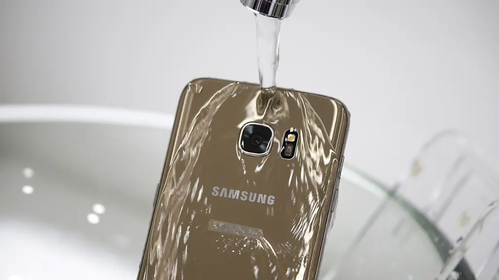 Samsung-Galaxy-Wasser