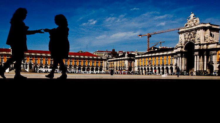 In der größten Not eins: Schulterschluss der großen Parteien in Portugal.