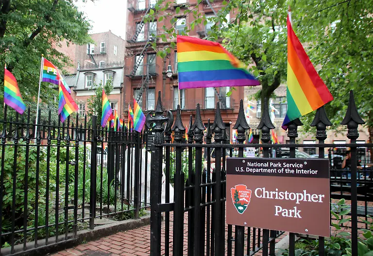 2ee325b9c310439c1c556f10ebdb56cd