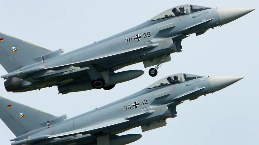 Nach-Eurofighter-Absturz-Verbot-von-Uebungsfluegen-gefordert