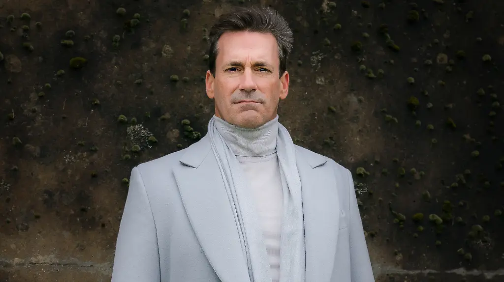 AO-Good-Omens-Gabriel-copy-2017-Amazon-com-Inc-or-its-affiliates