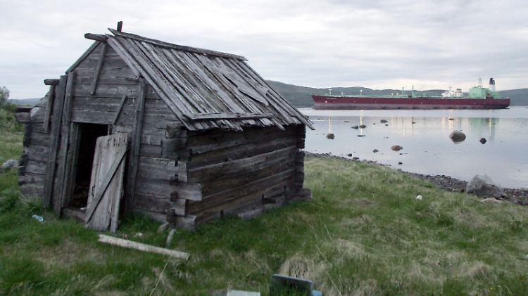 Schiffsverkehr vor Murmansk: Der Hafen im Nordwesten Russlands bleibt dank der Wirkung des Golfstroms eisfrei.