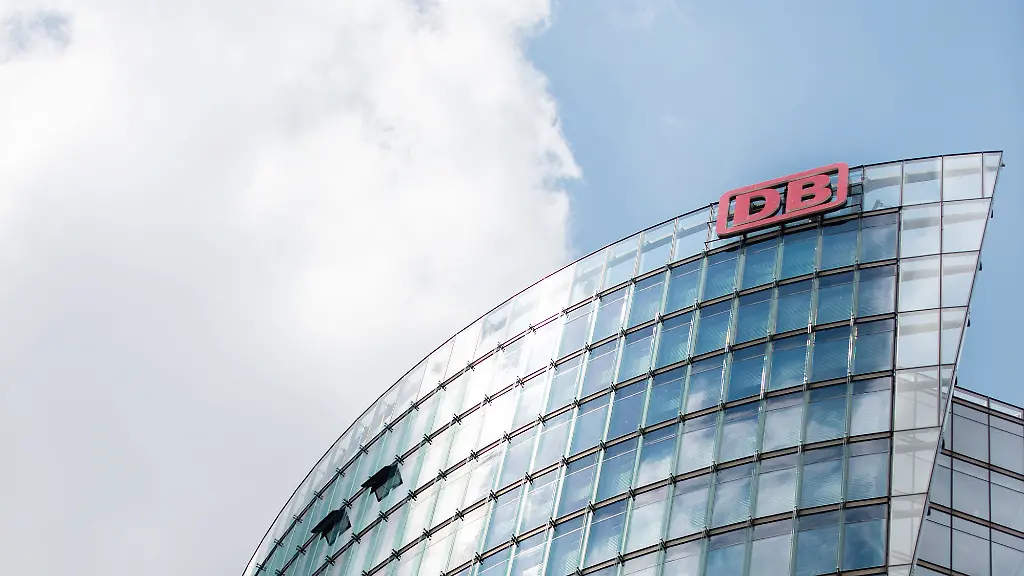 d27f2b90eed04fc5d88cd70e6bd4d5e1