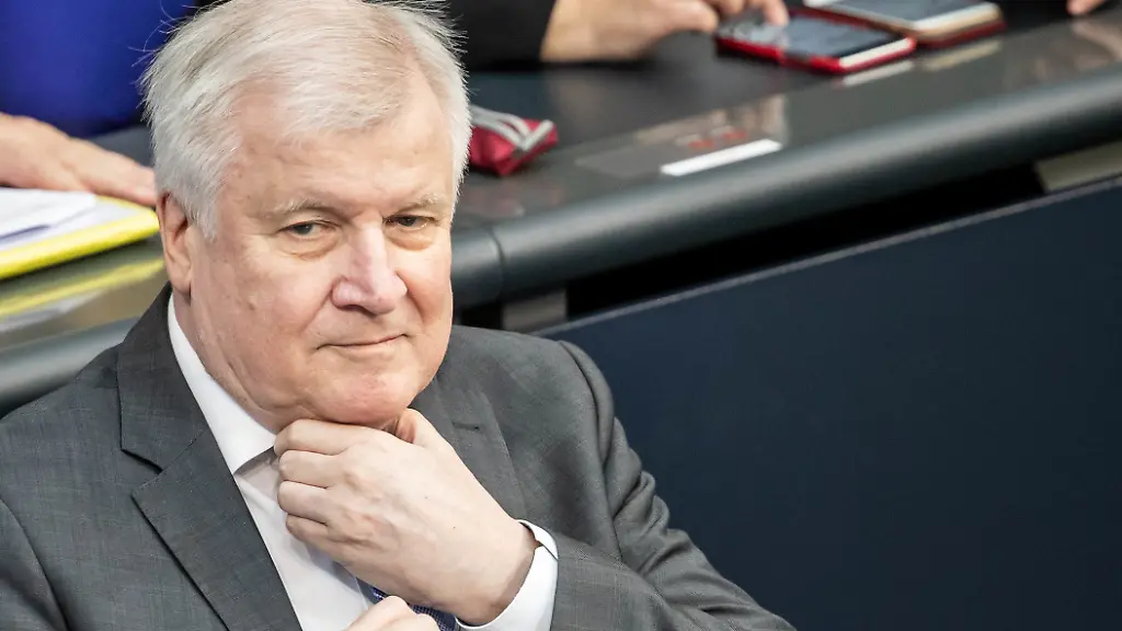 562d7aafcaf93e290940343e6cf44736