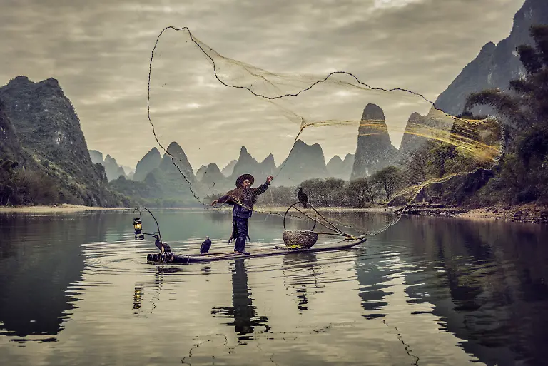 CN-ES-Travel-and-culture-700366