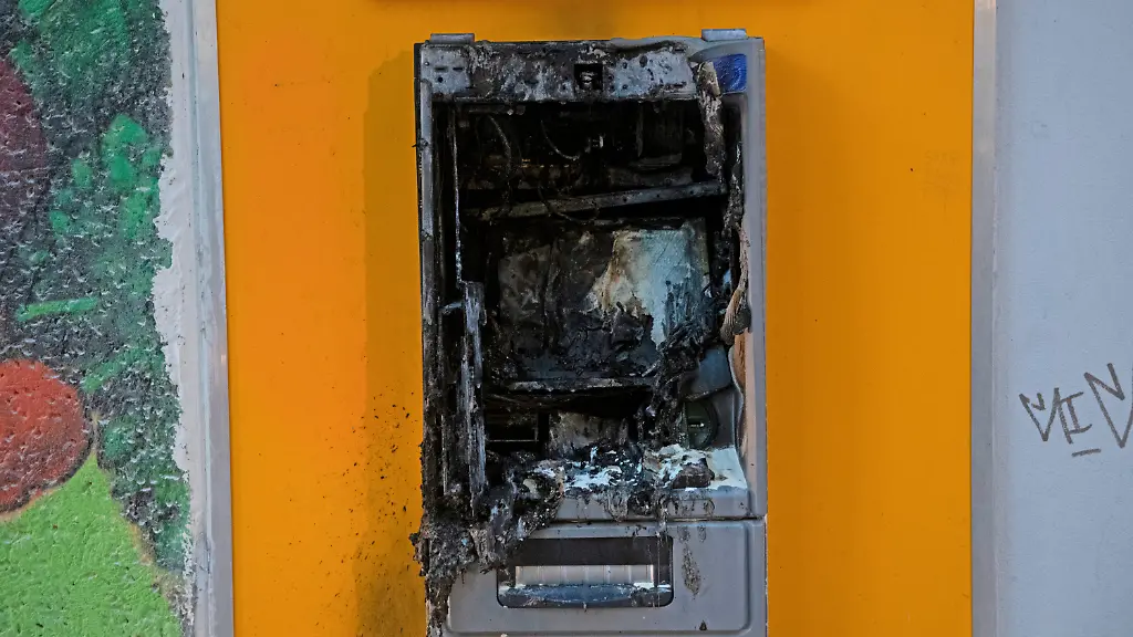 b8ae77334591ac1ee2c4ef5a762b5311