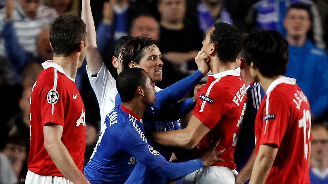 Im Duell zwischen Manchester Unitend und dem FC Chelsea geht es um Alles.