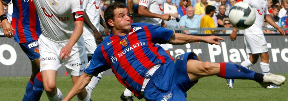 Alex Frei führt den FC Basel zum Titel.