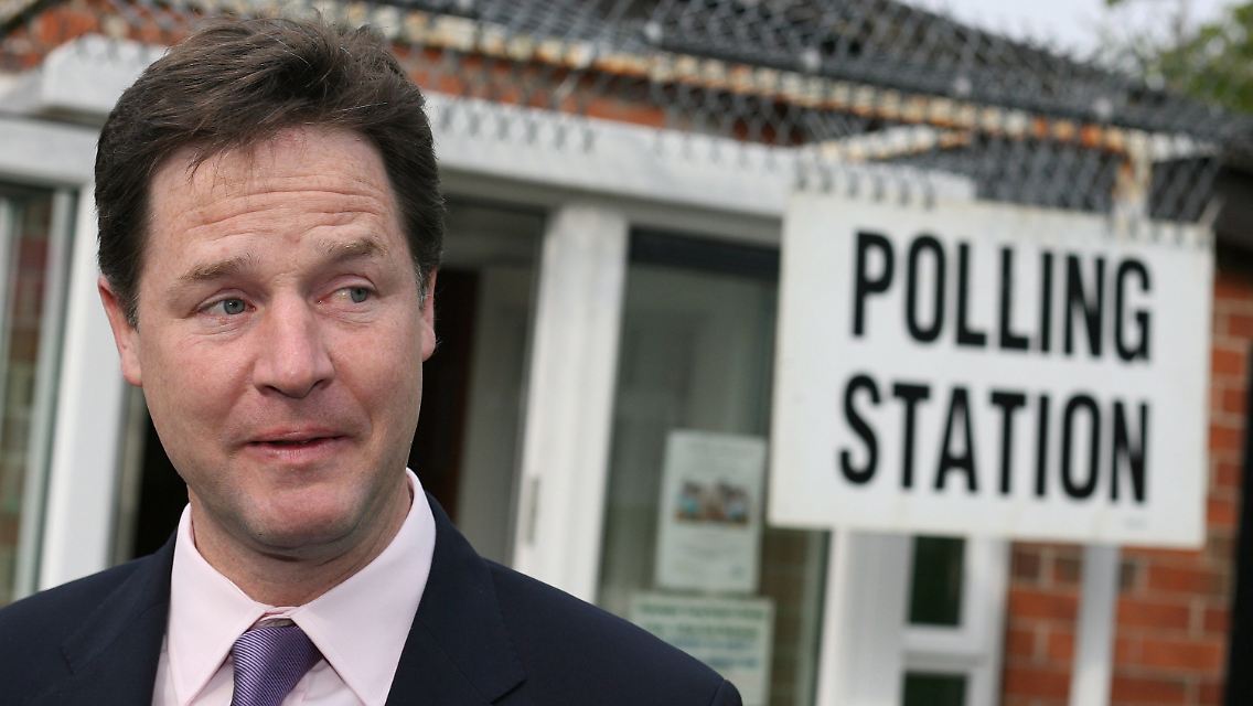 Nick Clegg befindet sich mit seinen Liberaldemokraten auf Talfahrt.
