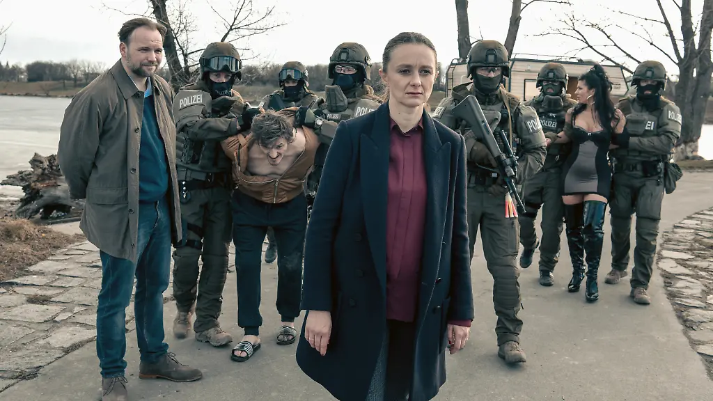 4-Tatort-Glueck-allein