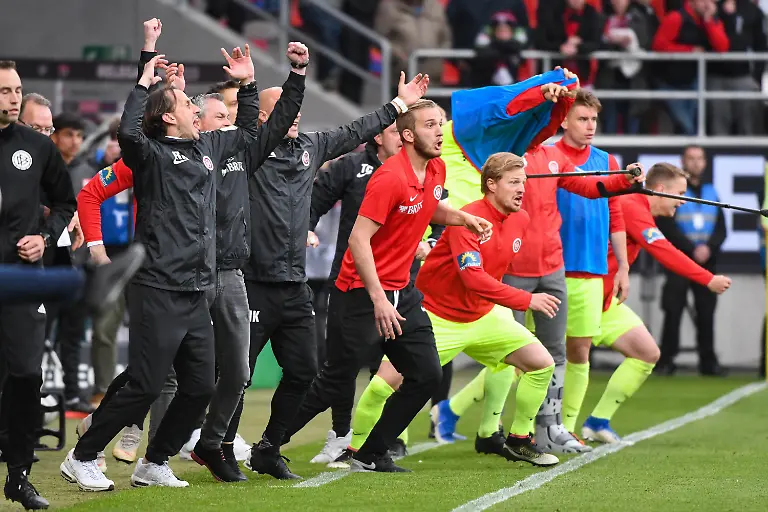 98ecce307c79304921b48637513c234f