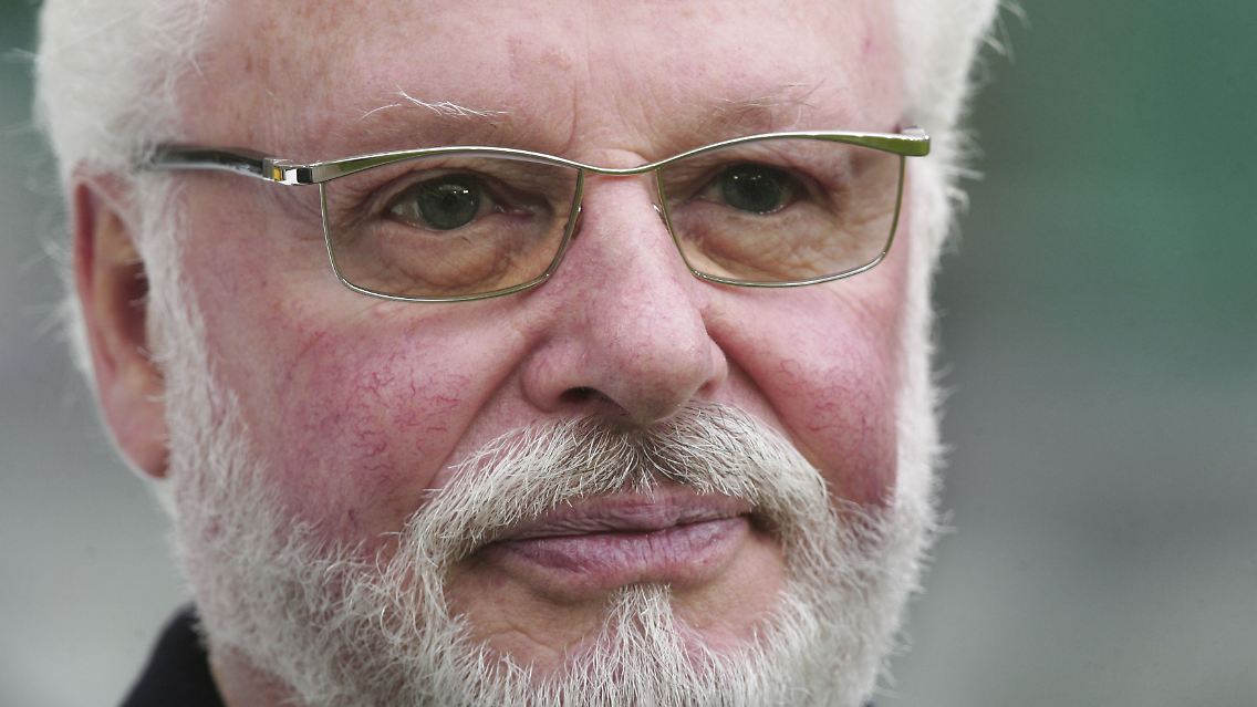 Club-Chef Roth überrascht mit seinem Rücktritt.