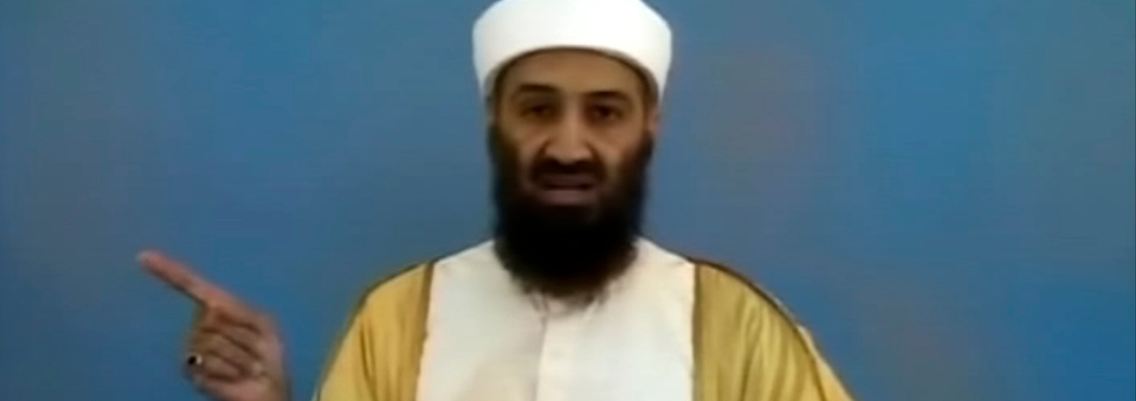 Mit gefärbtem Haar, der Terrorfürst als eitler Selbstdarsteller.