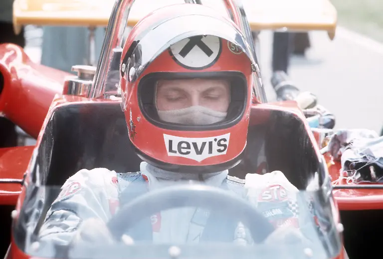 e9f846274929fb5d5e06b966cde8e2f3