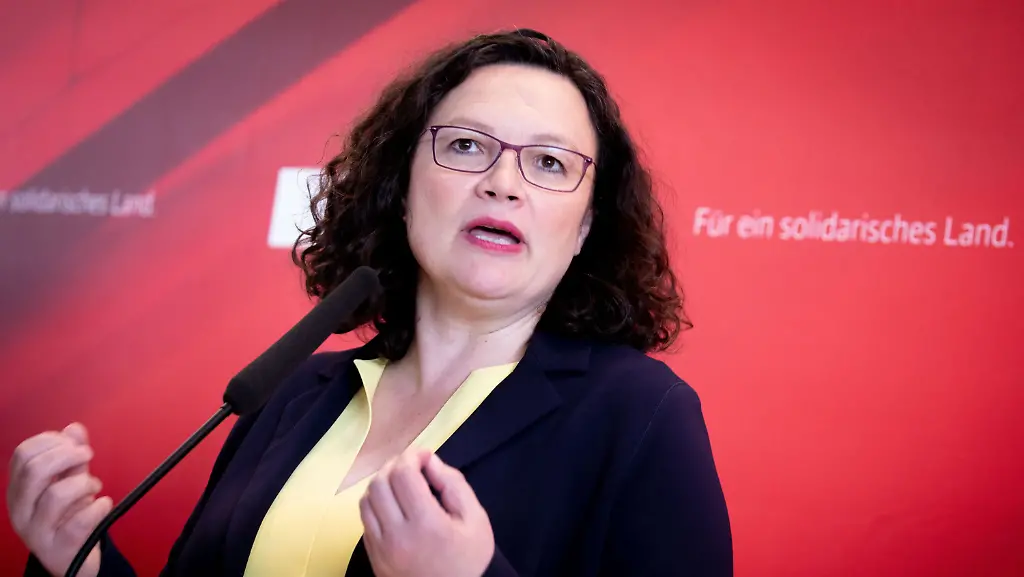 52d8d22a8169f7ad1d9f6aa03f1069d5