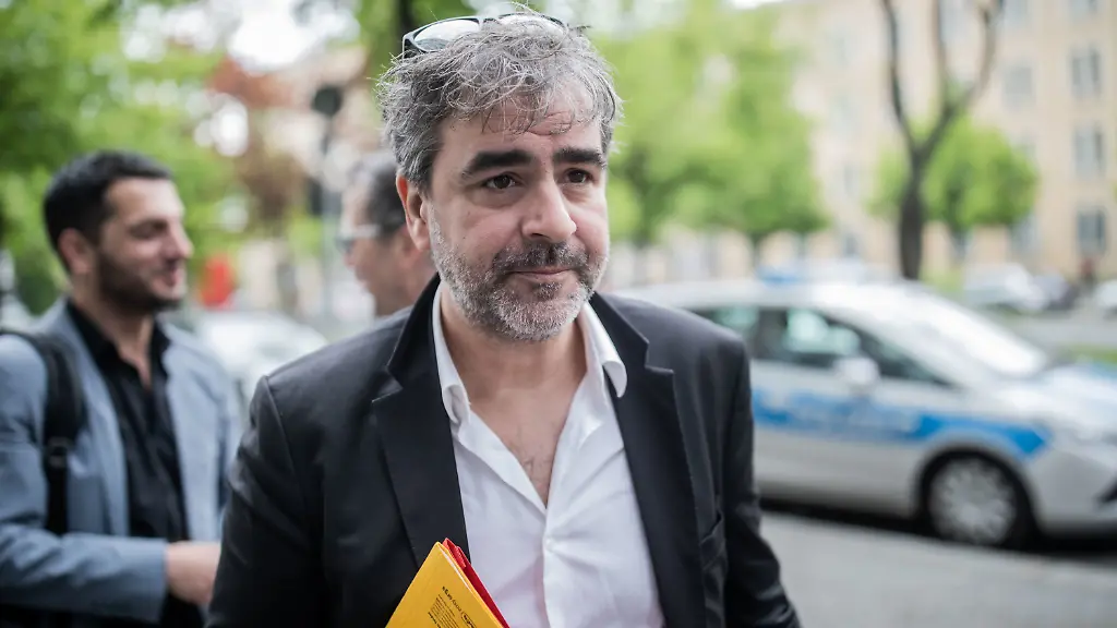 821c405952bc92dfc3717295038e21fc