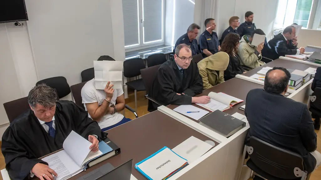 ce78a79c12510574de70adbc30778f00