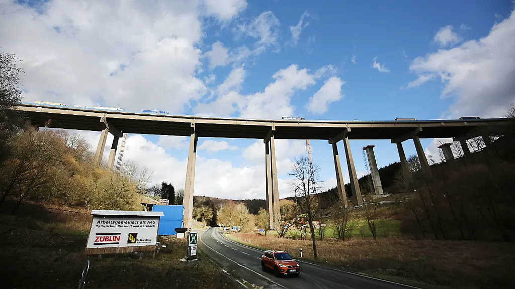 88923e4bc0bcc5f7c9235867d94a3a2b