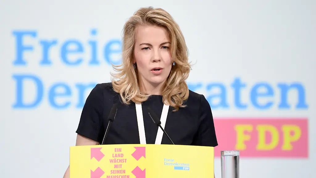 99618dbe9c54143d1bdd0ce2565a4c93