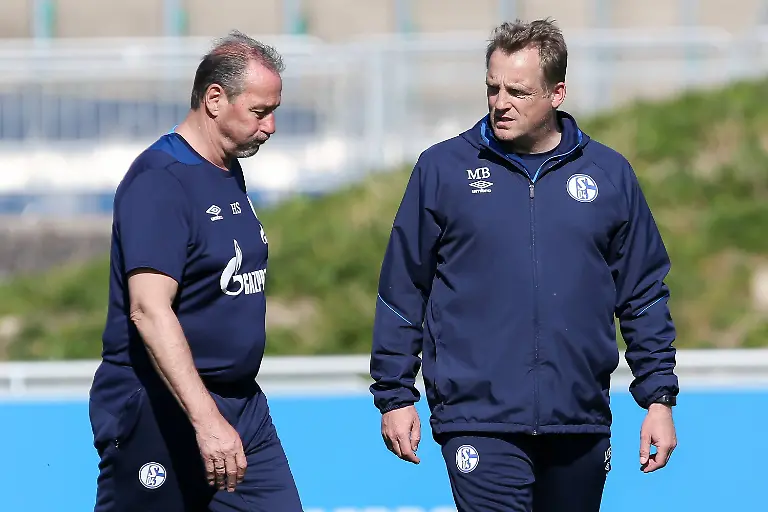 f234df799a1afed63564e41a14e5e4b7