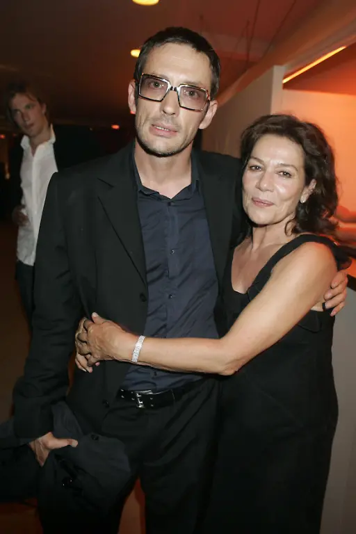 2623e23da21bfa0f29a9d043d8aa16d4