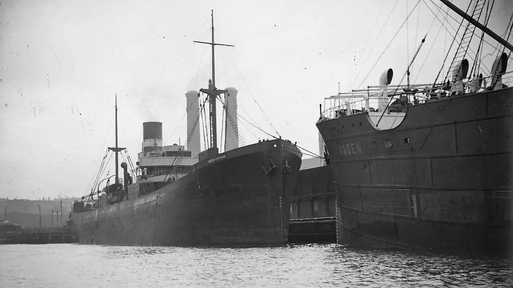 03-SS-Iron-Crown-alongside-SS-Hagen-Supplied-National-Library-of-Australia